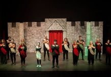 Με επιτυχία οι παραστάσεις της Πειραματικής Θεατρικής Σκηνής του Δήμου Περιστερίου