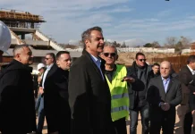 Διαψεύδει ο Μπακογιάννης , Μητσοτάκη-Δούκα για τη Διπλή Ανάπλαση . Κινδυνεύει με απένταξη καταγγέλλει