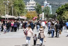 ” Βούλιαξε” από κόσμο η Καλαμάτα τις ημέρες του Πάσχα