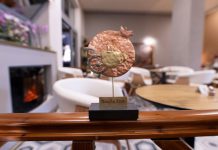 Στην Ελευσίνα κοινωνικό καφενείο με άτομα με νοητική αναπηρία