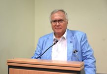 Ο πιο παλιός συνεργάτης και προσωπικός φίλος του Χαρδαλιά πρόεδρος του Περιφερειακού Συμβουλίου Αττικής