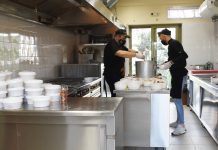 Προσφορά εορταστικών γευμάτων από το Δημοτικό Συσσίτιο Καλαμάτας