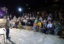 “Τραγούδησε την ξενιτιά» η Ραψάνη