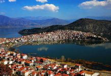 Παραγωγική ανασυγκρότηση της Καστοριάς με νέες υποδομές, επενδύσεις και επίκεντρο τουρισμό-πρωτογενή τομέα υποσχέθηκε ο Θεοδωρικάκος