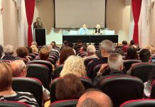 Κατάμεστη η Δημοτική Πινακοθήκη Μαλεβιζίου στα εγκαίνια της έκθεσης «Ρητό – Υπόρρητο»